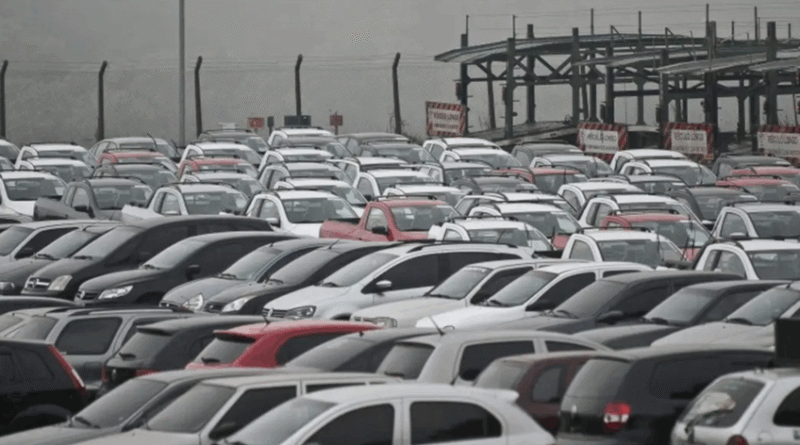 Crise na Argentina provoca queda de 28% nas exportações de veículos em 2025