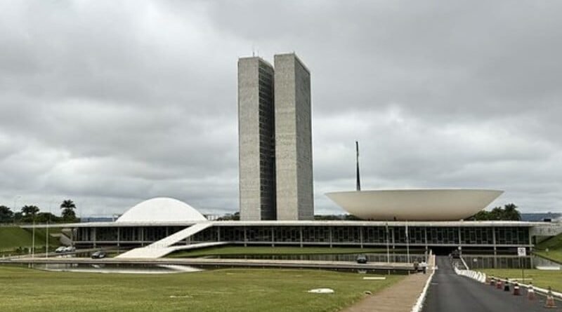 Deputados revelam votos na PEC da Segurança Pública