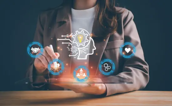 Desafios do RH revelam lacunas em soft skills de comunicação e visão de negócio em equipes de TI