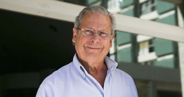 Dirceu critica Flávio, descarta 'Lulinha paz e amor' e reúne políticos do Centrão em comemoração de aniversário