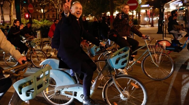 Eleições em Paris marcam triunfo político da bicicleta