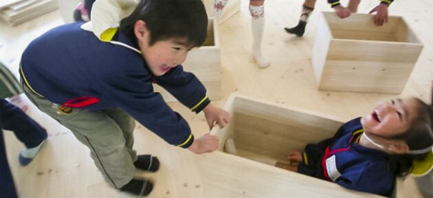 Escola no Japão é eleita a melhor do mundo com abordagem inovadora e sem superproteção