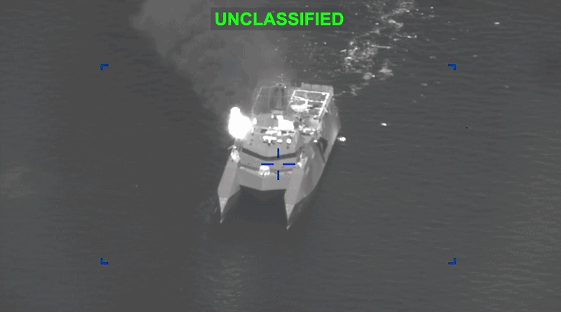 EUA Revelam Imagens Impactantes de Bombardeios a Barcos do Irã em Meio a Tensão no Estreito de Ormuz