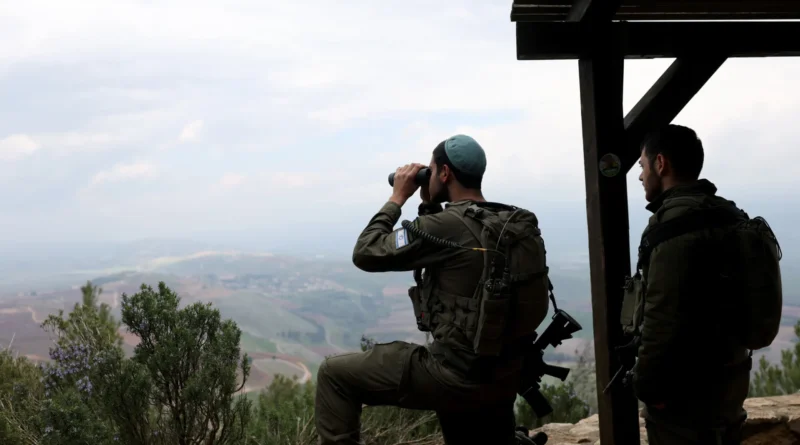 Exército israelense realiza bombardeios na periferia de cidade histórica no Líbano