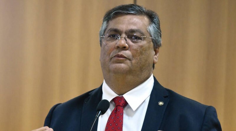 Flávio Dino proíbe saques em dinheiro de emendas parlamentares