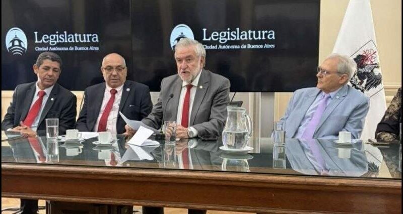 Flavio Monteiro é reeleito para a presidência da União de Parlamentares Sul-Americanos e do Mercosul