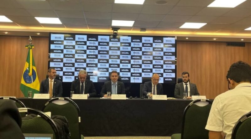 Força-tarefa dos combustíveis notifica três das quatro principais distribuidoras