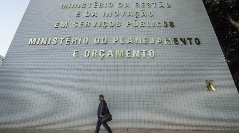 Governo impede liberação de R$ 1,2 bilhão do PAC e R$ 334 milhões em emendas