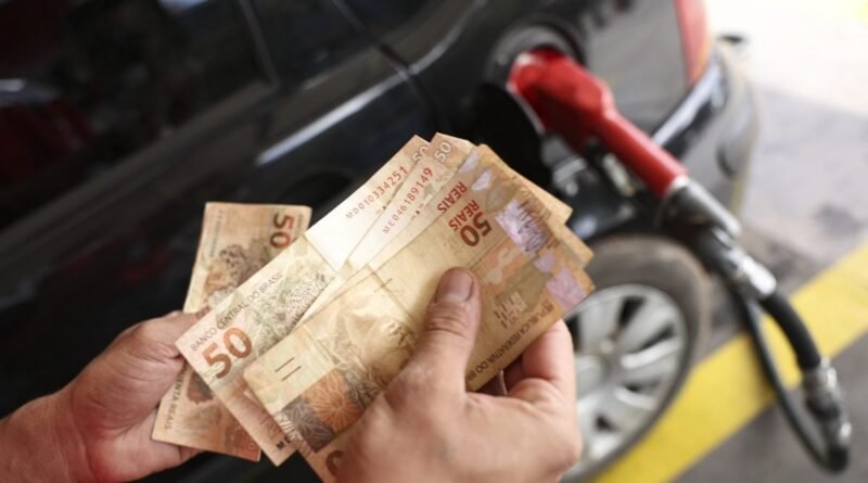 Governo realiza fiscalização em 1,1 mil postos de combustíveis para coibir abusos