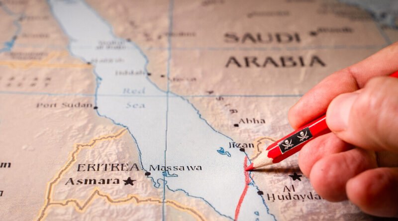 Grupo rebelde surpreende e transforma corredor marítimo em ameaça ao comércio global