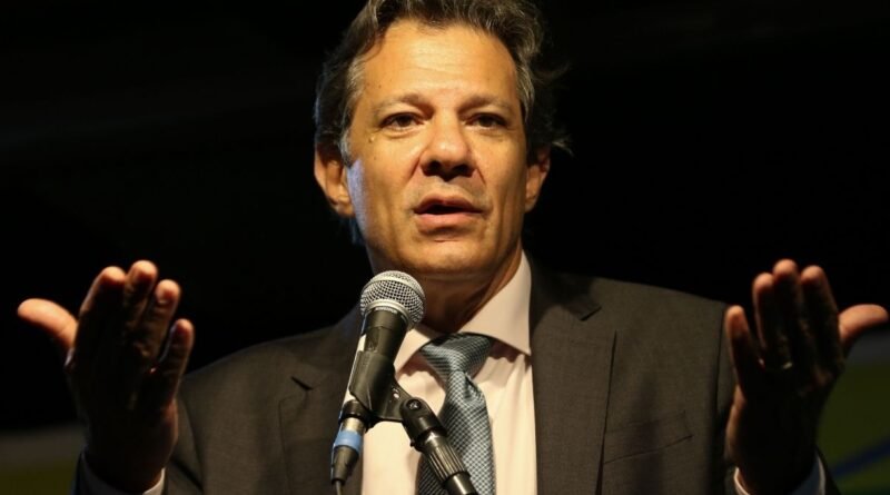 Haddad deve deixar ministério até a próxima semana para se candidatar ao governo de São Paulo, segundo fontes