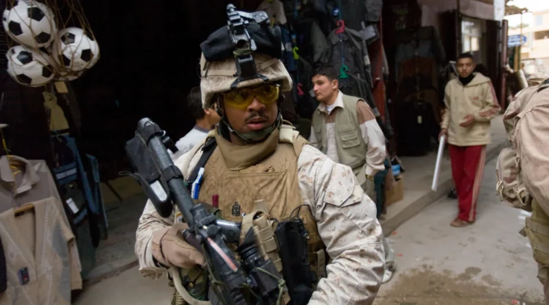 Irã intensifica ataques e afirma ter atingido alvos em Israel e no Golfo