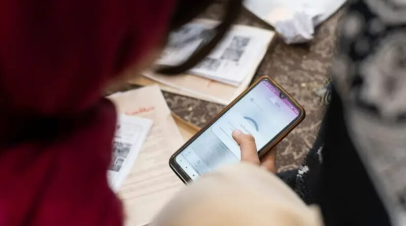 Iranianos recorrem a redes privadas e conexões secretas na fronteira para se comunicarem com familiares no exterior