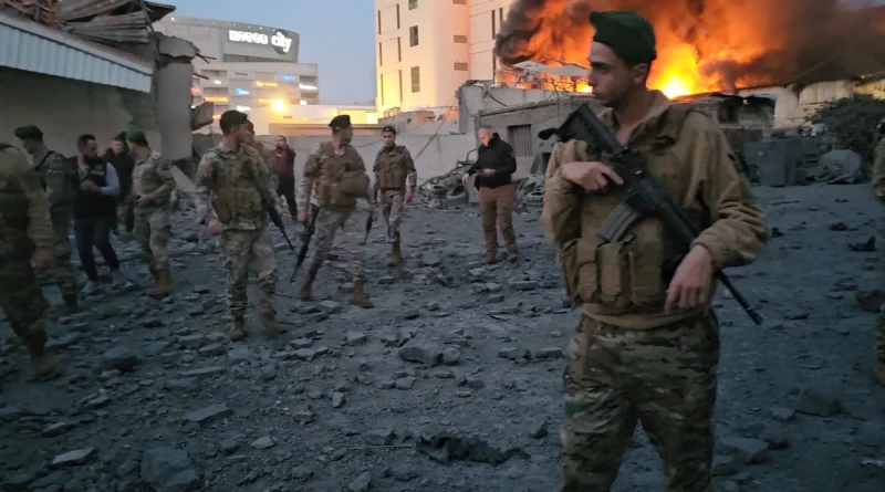 Israel intensifica ofensiva no Líbano e 30 mil pessoas são deslocadas de suas residências