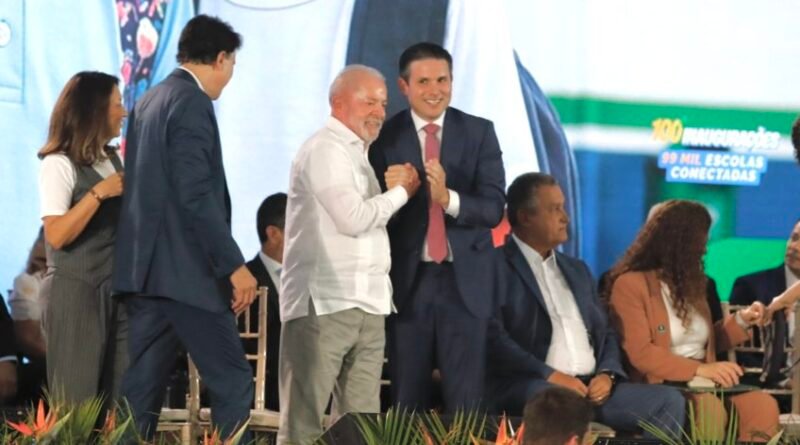 Lula assina lei que institui novo instituto federal em área de influência de Motta