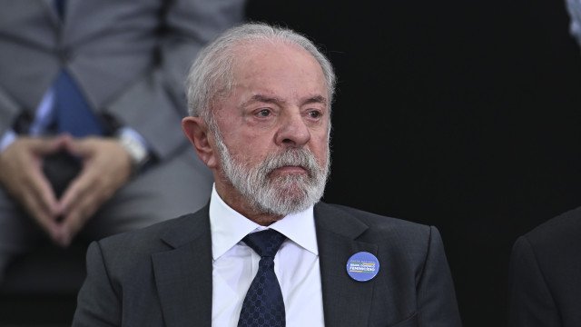 Lula destaca a diferença entre política nas redes sociais e a governança baseada em resultados