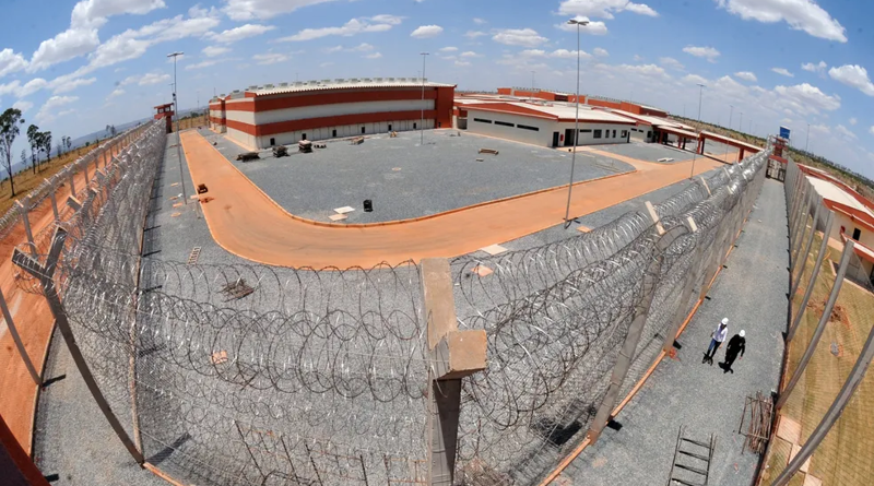 Mendonça autoriza divulgação de diálogos privados entre Vorcaro e seus advogados