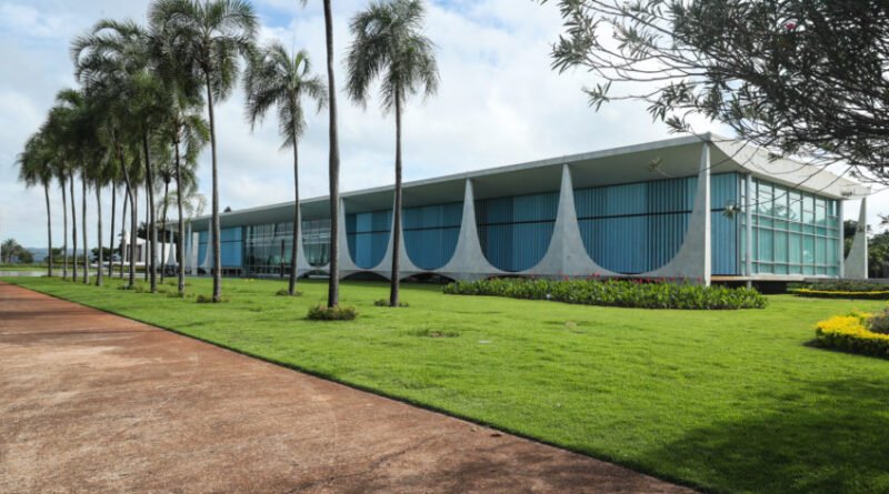 Militar do GSI é encontrado morto na entrada do Palácio da Alvorada