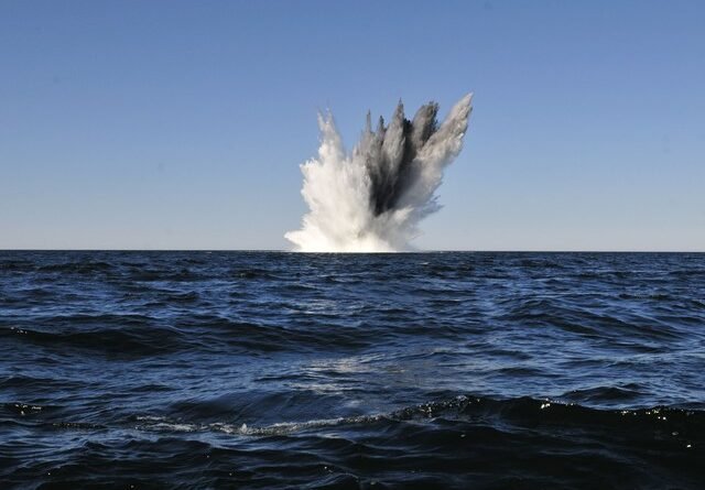Minas Navais no Estreito de Ormuz: A Ameaça Silenciosa aos Navios