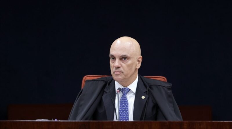Moraes ordena transferência de condenados do caso Marielle para presídio no Rio