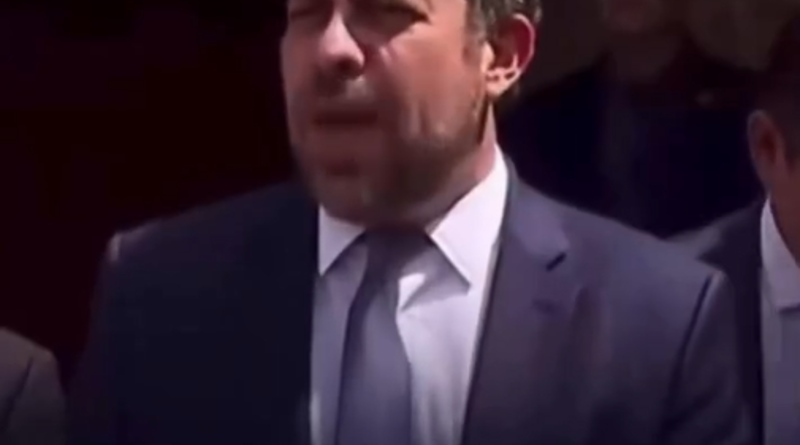 Nikolas critica proposta de Boulos sobre taxa de entrega em aplicativos