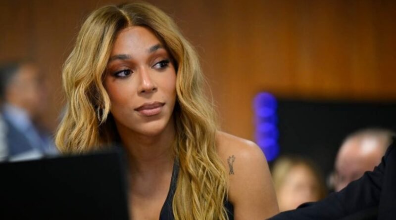 Novo solicita investigação de Erika Hilton no Conselho de Ética por ação contra Ratinho