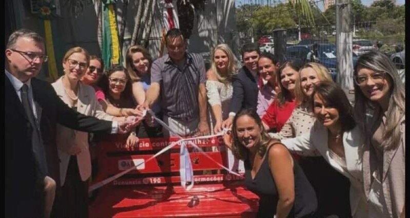 OAB de Gravataí inaugura Banco Vermelho em mês de conscientização pelo fim da violência contra a mulher