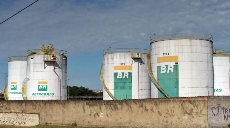 Petrobras eleva preço do diesel para distribuidoras