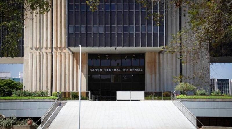 Prévia do PIB registra crescimento de 0,8% em janeiro, segundo Banco Central