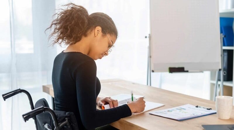 Projeto estabelece prioridade de home office para pessoas com deficiência