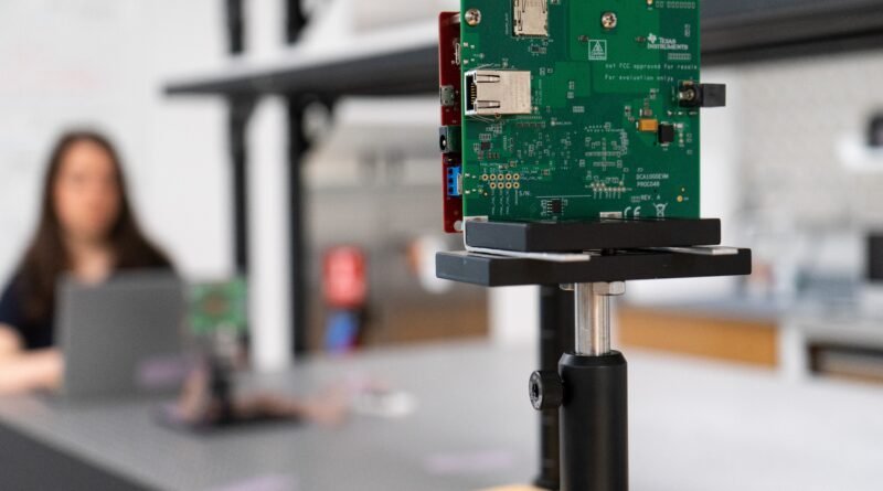 Radares conseguem medir batimentos cardíacos à distância e ciência discute uso sem violar privacidade