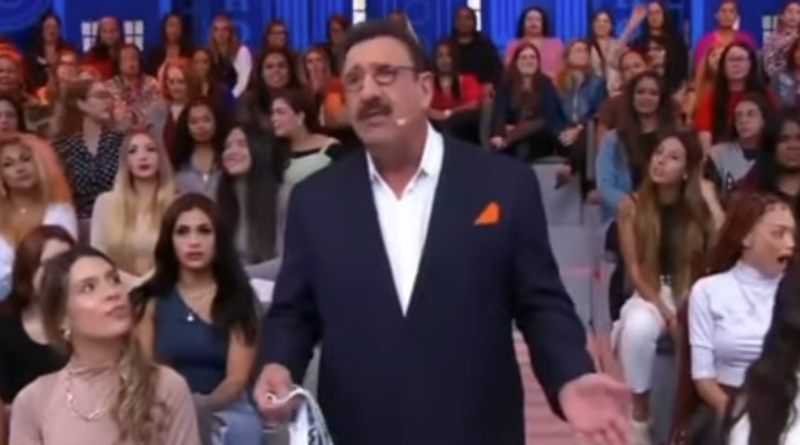 Ratinho critica Erika por atuação à frente da comissão e questiona sua liderança feminina