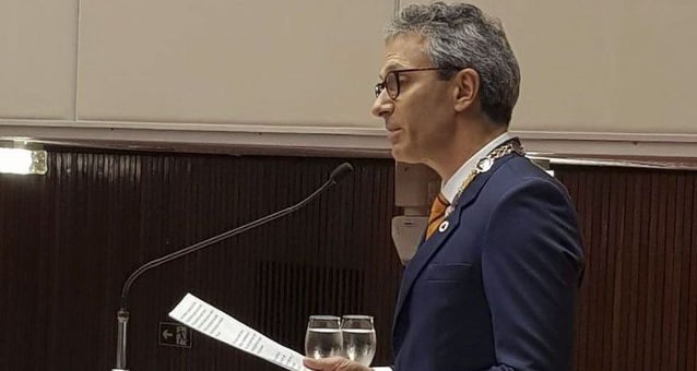 Romeu Zema solicita impeachment de Moraes devido a ligação com Vorcaro