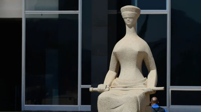 STF aprova unificação do teto salarial e redução de penduricalhos com expectativa de economia de R$ 7,3 bilhões