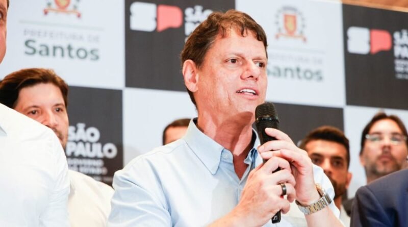 Tarcísio informa Valdemar sobre a permanência de Ramuth na vice-presidência