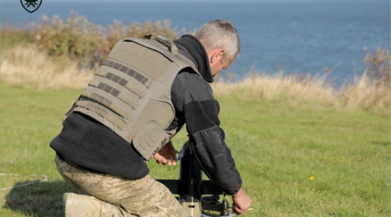 Ucrânia se destaca como líder global em defesa contra drones iranianos e mantém sigilo sobre suas estratégias