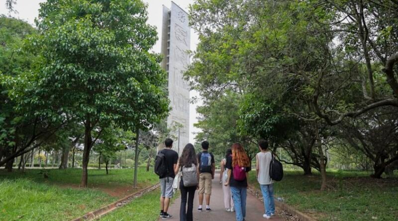 USP se destaca com 11 cursos entre os 50 melhores do mundo