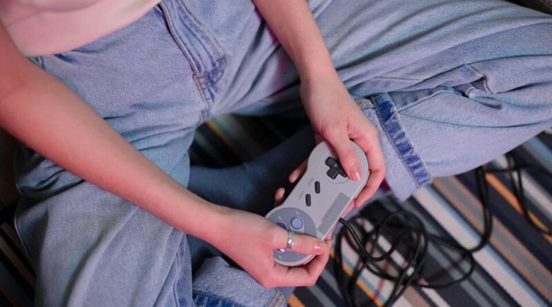 Abismo entre Millennials e Geração Z na abordagem de tarefas pode ser explicado por influência dos videogames