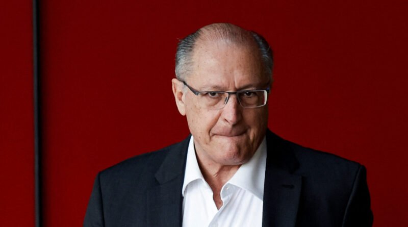 Alckmin, vice de Lula, afirma que ajuste fiscal de 2027 será debatido em plano de governo
