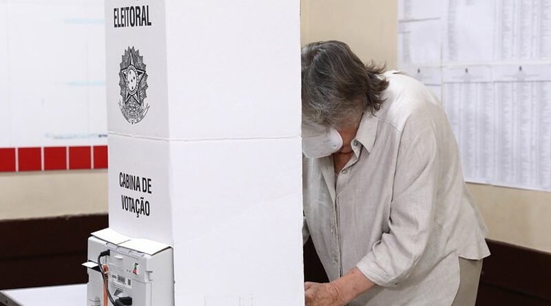 Aumento de 74% no número de eleitores idosos é registrado em 16 anos
