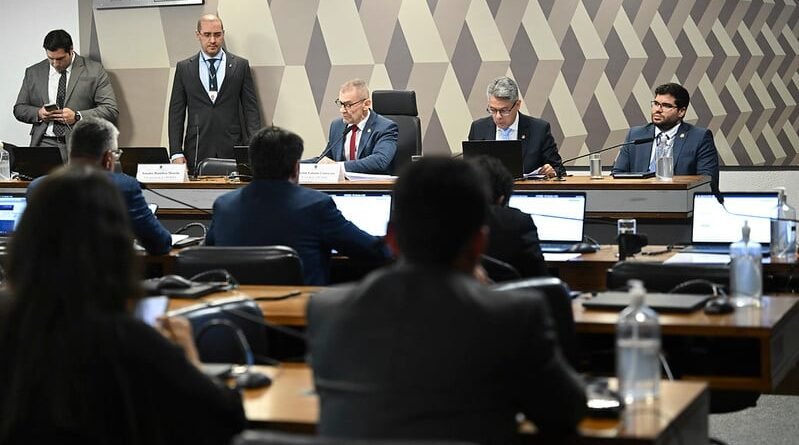 Base governista altera membros da CPI do Crime Organizado e diminui impacto de votação de relatório que foca no STF