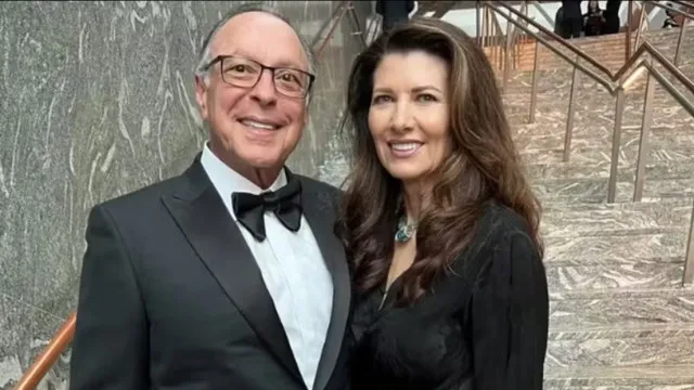 Bilionário se divorcia e oferece US$ 1 milhão à ex-esposa na justiça