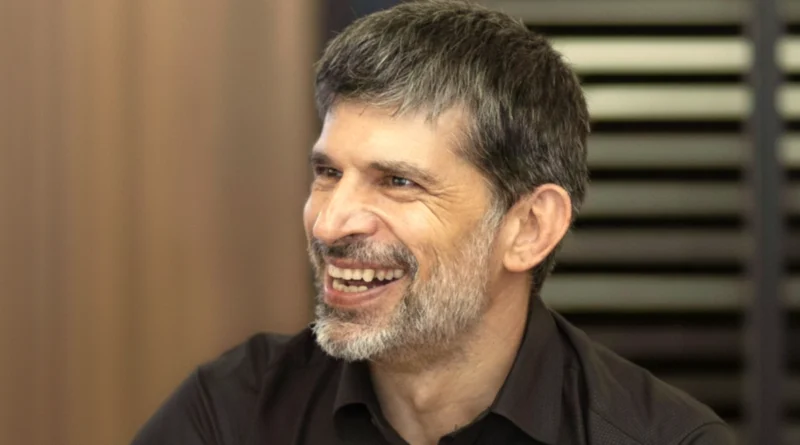 Coletiva.net aprimora design, usabilidade e performance, consolidando-se como o principal hub de Comunicação do mercado