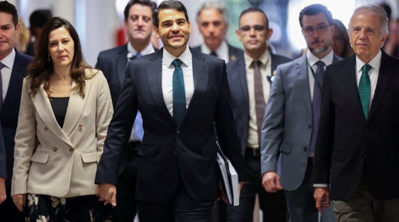 Comissão do Senado aprova indicação de Jorge Messias para o STF e detalha sabatina