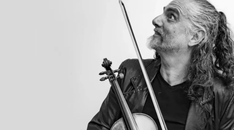 CreativeMornings Porto Alegre recebe Hique Gomez como palestrante