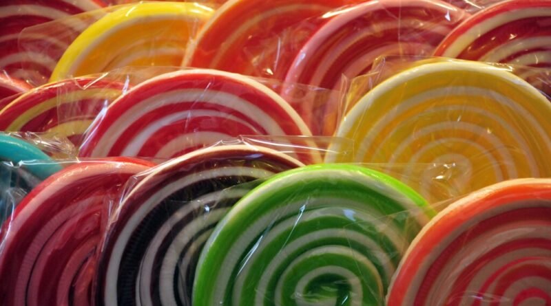 Criança faz pedido de 70 mil doces na Amazon e mãe enfrenta pesadelo ao descobrir que encomenda não pode ser devolvida