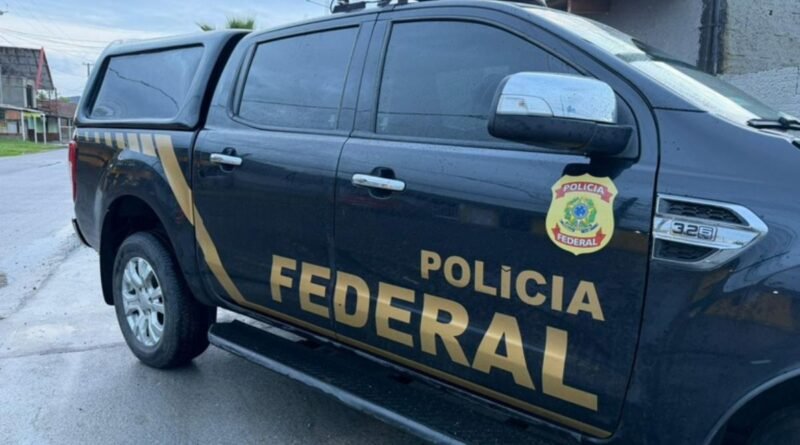 Delegados da PF rebatem declarações de Lula sobre agentes que 'fingem trabalhar'