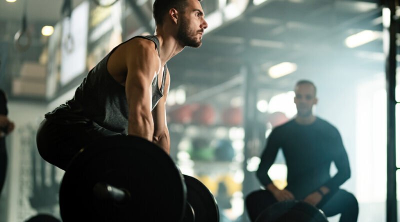 Estudo revela se é mais benéfico ir à academia de manhã ou à tarde