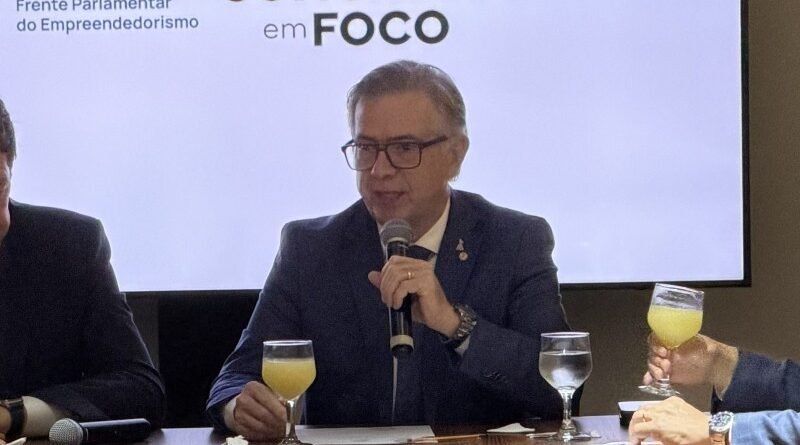 Frente do empreendedorismo propõe adiamento do debate sobre 6x1 para após as eleições