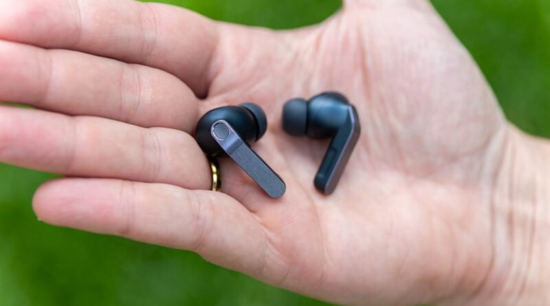 Galaxy Buds4 Pro com desconto especial sai por R$ 1.794